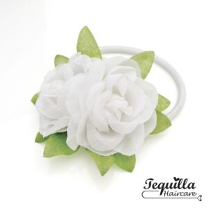 WHITE FLOWER SCRUNCHIE