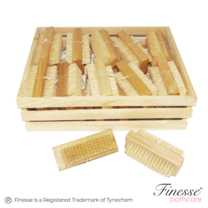 FINESSE > WOOD NAIL BRUSH