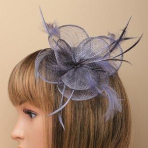 GREY FEATHER FASCINATOR ON CLIP & BROOCH